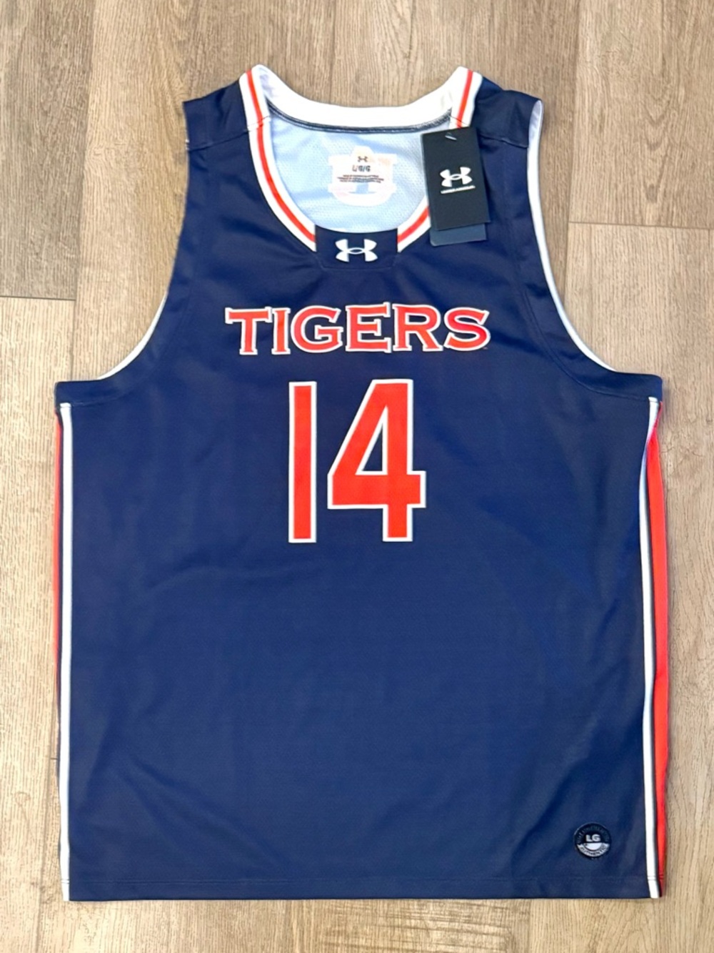 Under Armour Auburn Tigers #14 Collins Basketball Jersey Men’s Large NWT Navy